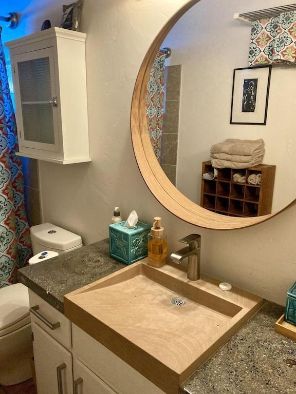 Casa Azul - Cute Centrally Located Adobe With Large Fenced Outdoor Living For Pets And Adults, Non-Smoking Tucson Ngoại thất bức ảnh