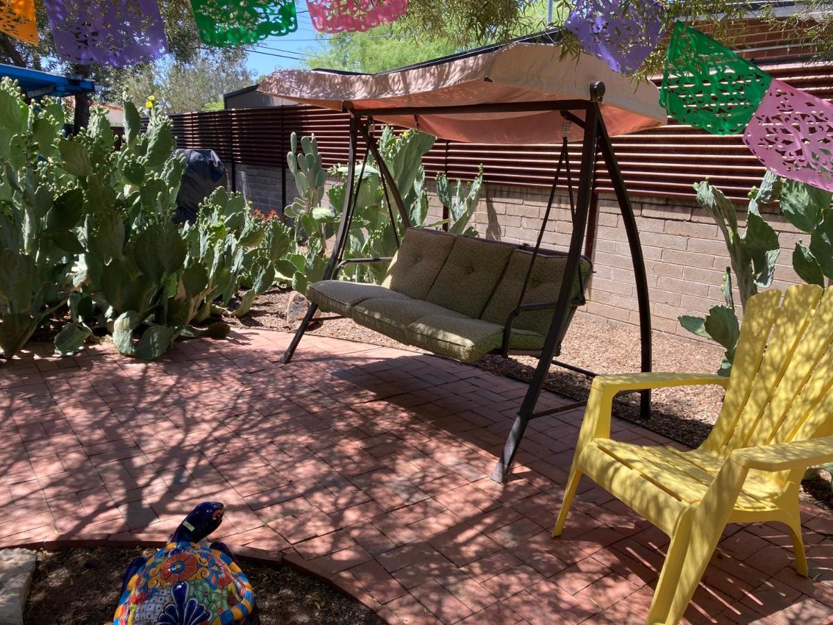 Casa Azul - Cute Centrally Located Adobe With Large Fenced Outdoor Living For Pets And Adults, Non-Smoking Tucson Ngoại thất bức ảnh